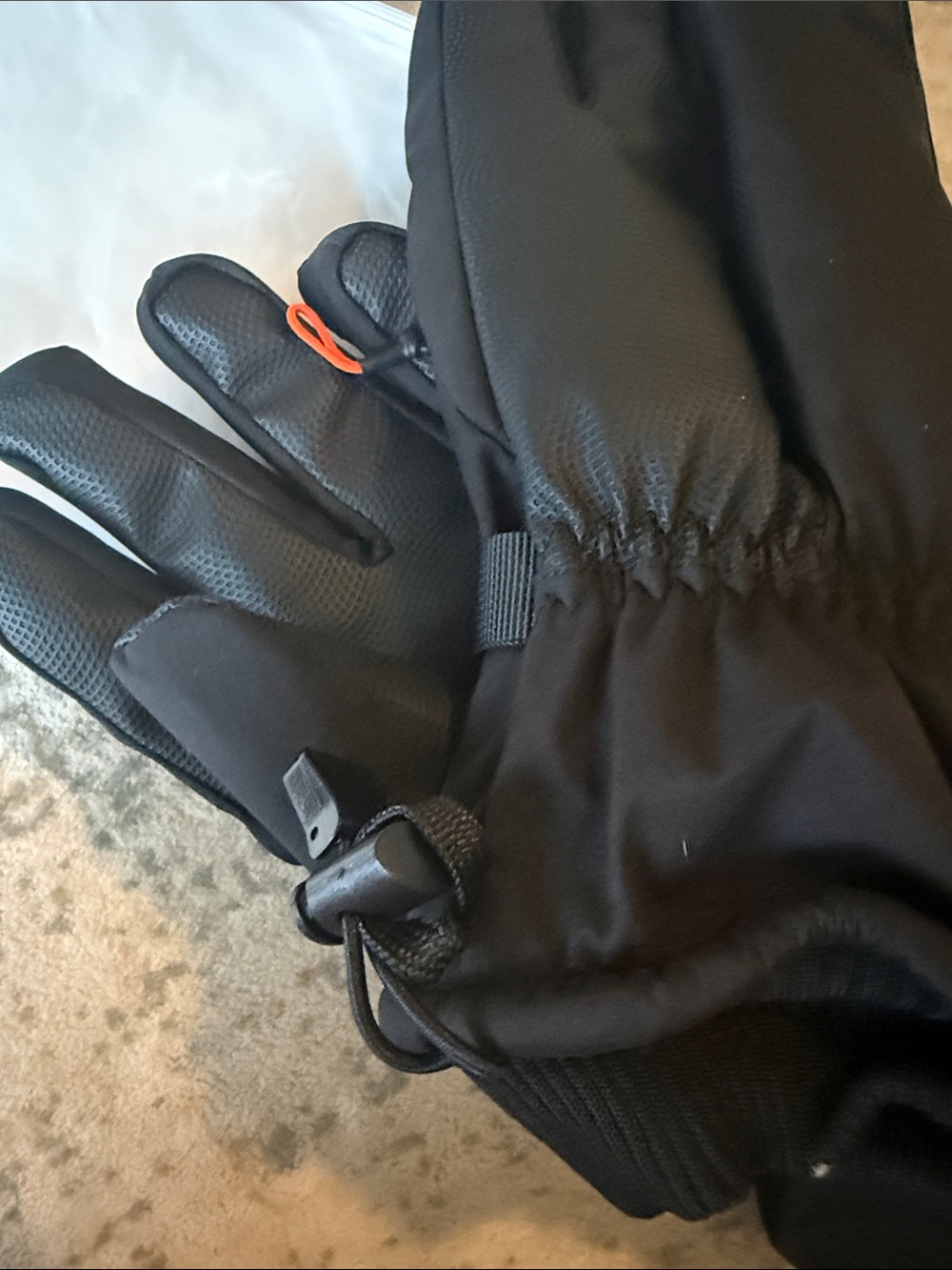 3M Thinsulate West Biking Winter Ski and Cycling Gloves, Size Medium - Picture 5 of 5